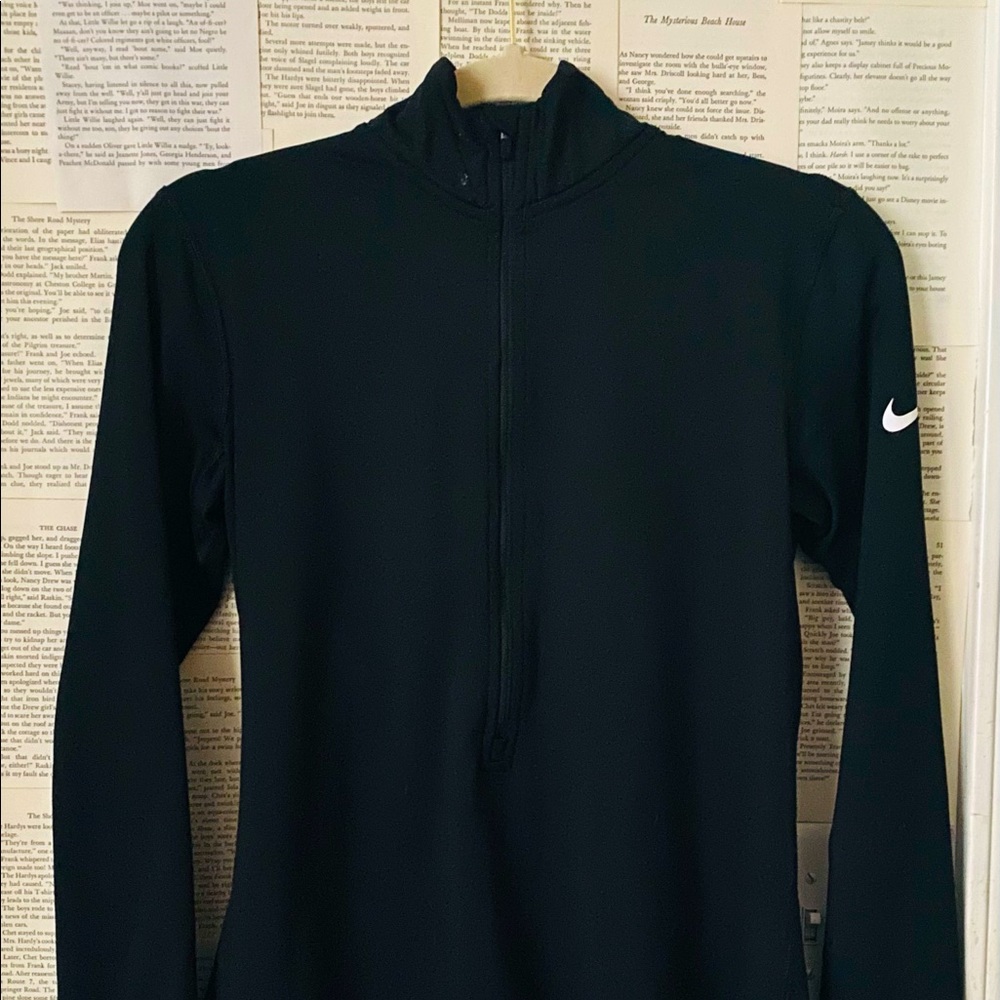 nike pro dri-fit running pullover